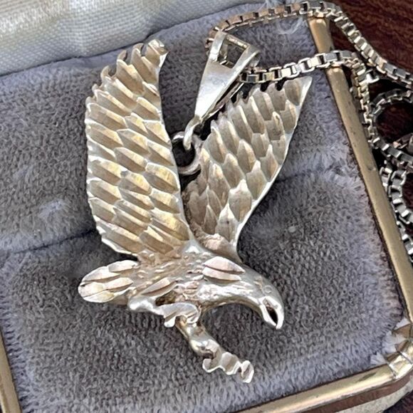 Sterling Silver Eagle Necklace Pendant on Box Chain Bird Jewelry - Picture 5 of 7